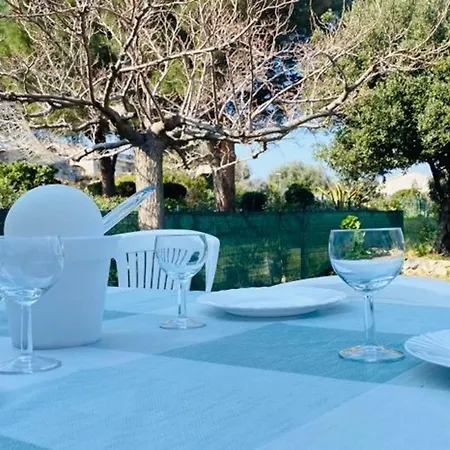 T3 Avec Terrasse & Clim, 6 Couchages, A 1.3 Km De La - Fr-1-63-309 * Lumio (Corsica)